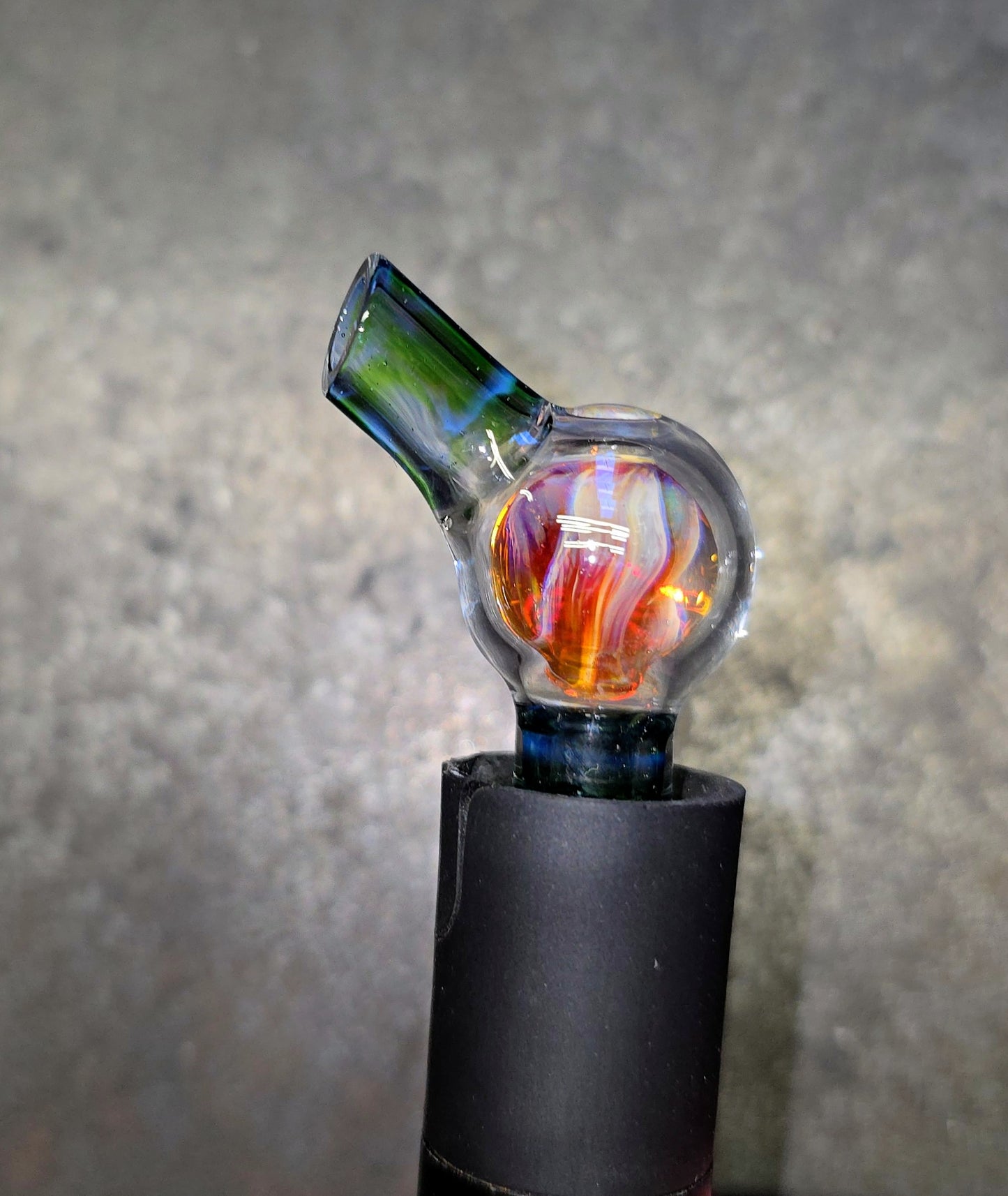 Pivot spinner mouthpiece with implosion marble inside!
